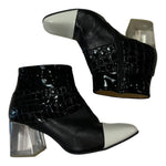 Load image into Gallery viewer, John Fluevog Black + White Booties, 8.5
